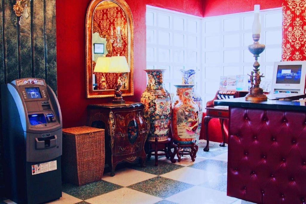 Ocean Spray Hotel Miami Beach Bagian luar foto